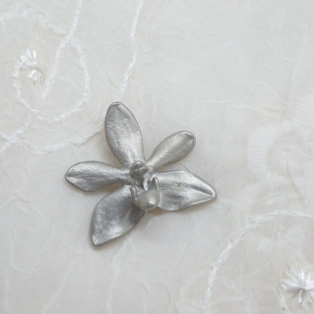 Selangor Pewter Pendant from ‘The Orchid Collection’ Fairy Flower Bloom 1.25"